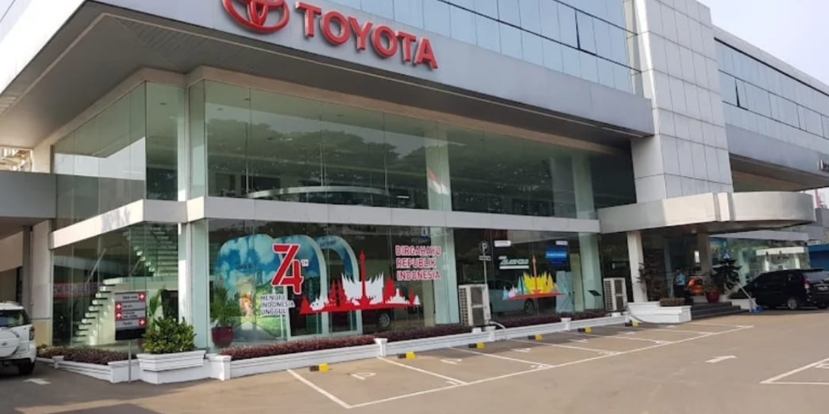 Toyota Banner